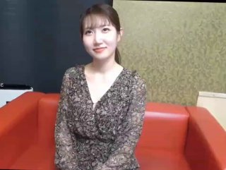 極品藝校舞蹈系學妹〖Miuzxc〗純欲少女白襪，外表清純小仙女主動騎乘，白白嫩嫩美少女緊緻粉嫩小穴…