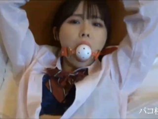 大屁股阿姨随着嗨曲扭臀晃腰挑逗楼道里脱光假屌自慰高潮飙尿回床上与情夫啪啪
